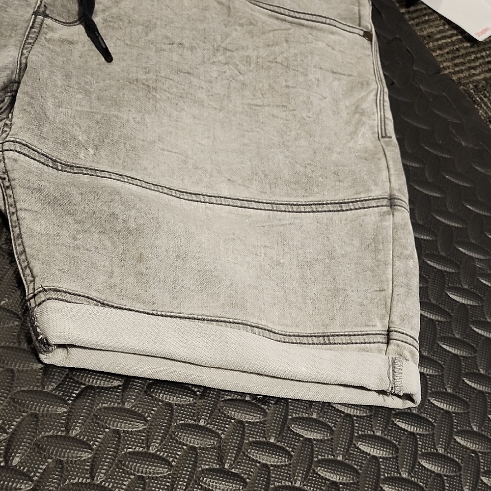 Blumind Men's Gray Denim Shorts Size L - Picture 3 of 8